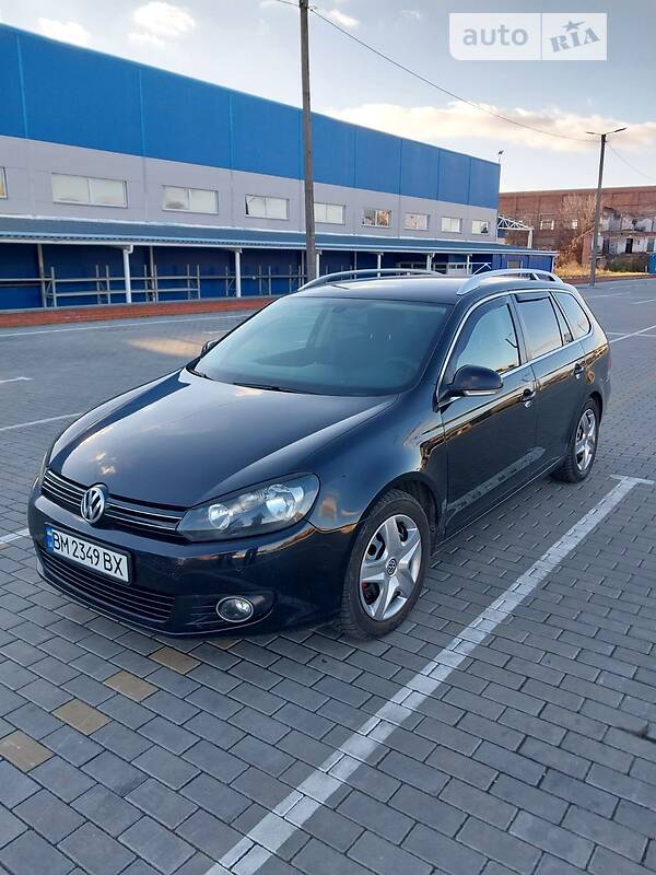 Универсал Volkswagen Golf 2011 в Сумах