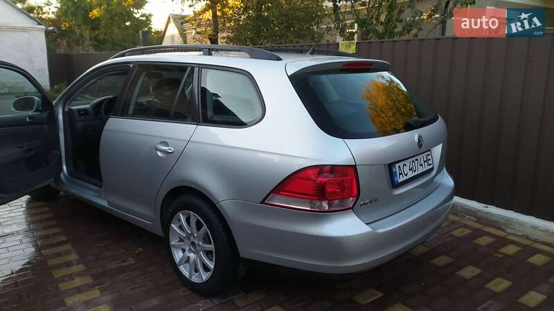 Универсал Volkswagen Golf 2008 в Рожище