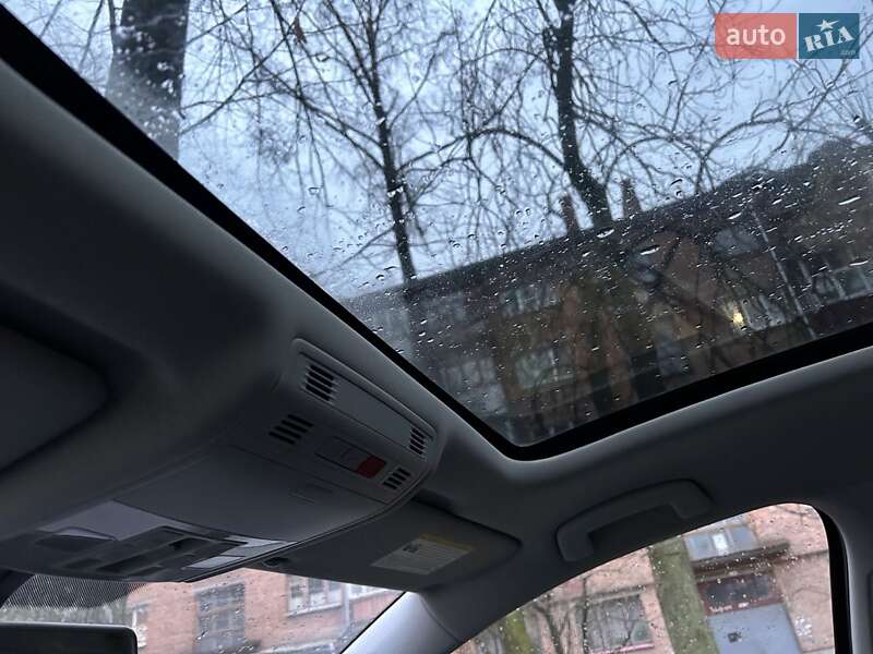 Хэтчбек Volkswagen Golf 2014 в Житомире