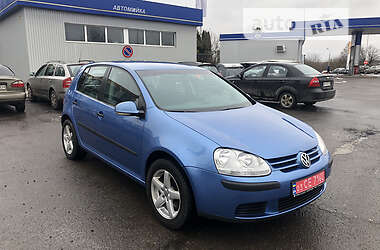 Хэтчбек Volkswagen Golf 2004 в Ровно