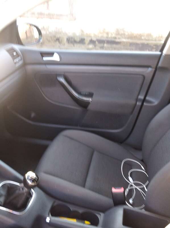 Хэтчбек Volkswagen Golf 2005 в Одессе