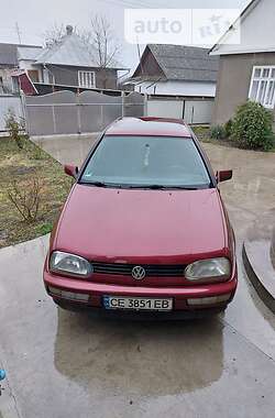 Хетчбек Volkswagen Golf 1997 в Чернівцях