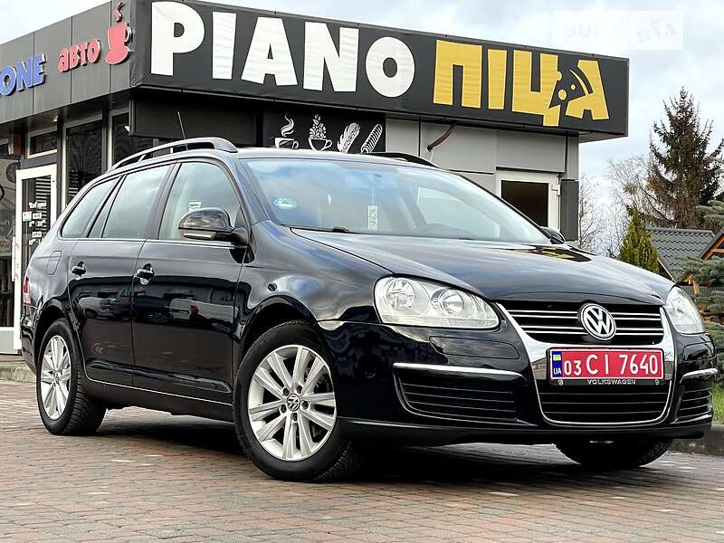 Универсал Volkswagen Golf 2008 в Сарнах