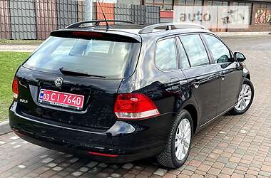 Универсал Volkswagen Golf 2008 в Сарнах