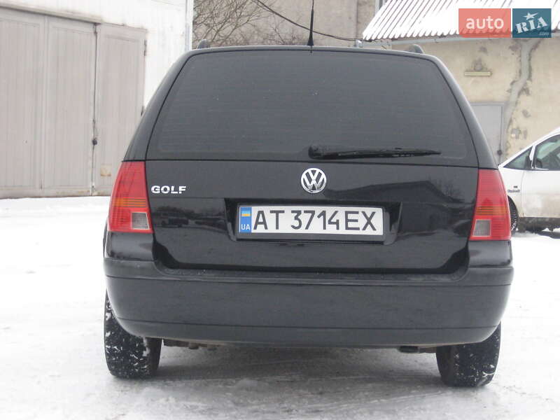 Универсал Volkswagen Golf 2001 в Ивано-Франковске