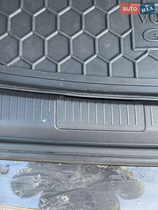 Универсал Volkswagen Golf 2014 в Киеве