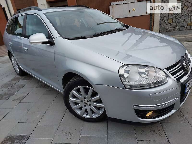 Универсал Volkswagen Golf 2008 в Ровно