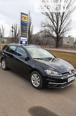 Універсал Volkswagen Golf 2018 в Кривому Розі