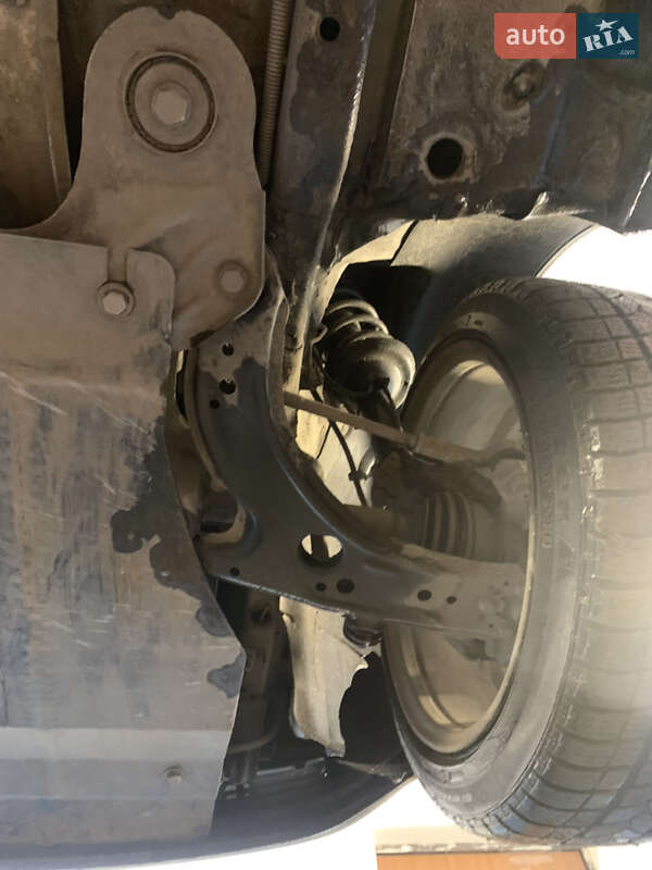 Хэтчбек Volkswagen Golf 2002 в Бердичеве