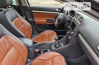 Универсал Volkswagen Golf 2010 в Ровно