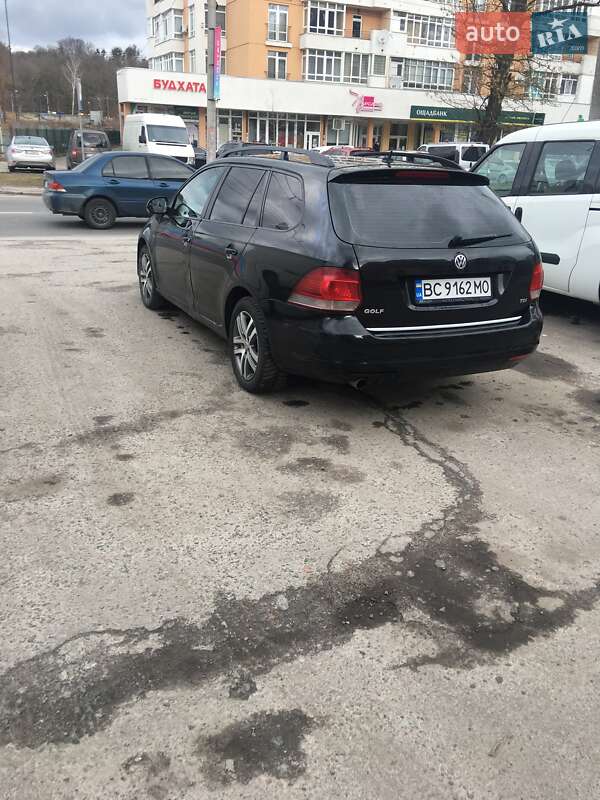 Универсал Volkswagen Golf 2010 в Львове