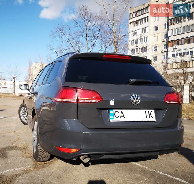 Универсал Volkswagen Golf 2014 в Киеве