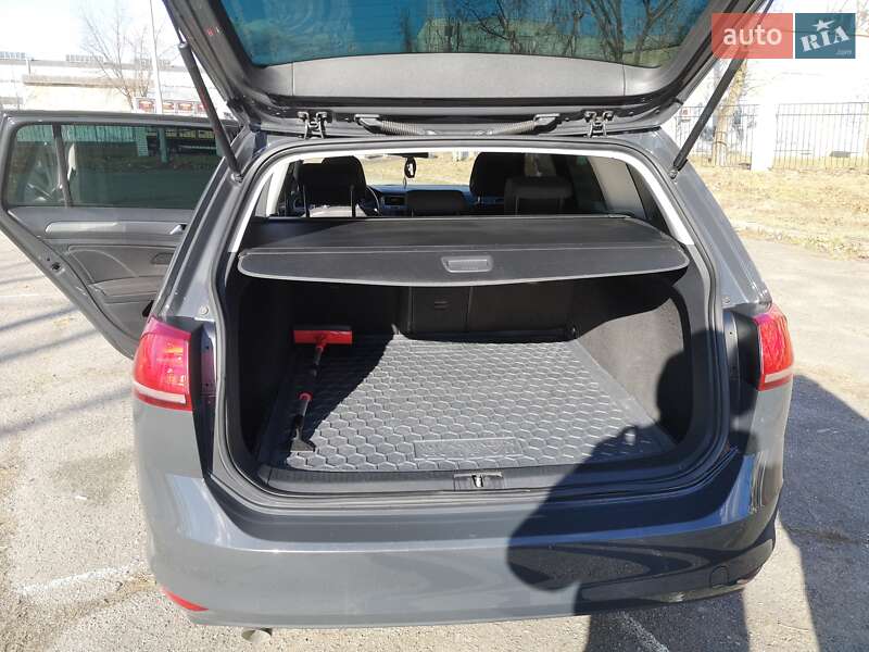 Универсал Volkswagen Golf 2014 в Киеве