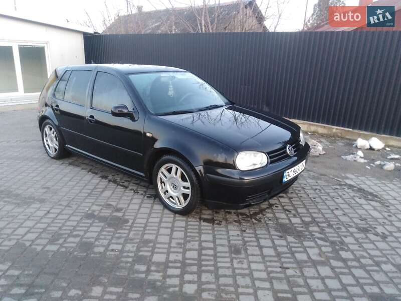 Хетчбек Volkswagen Golf 1999 в Рава-Руській