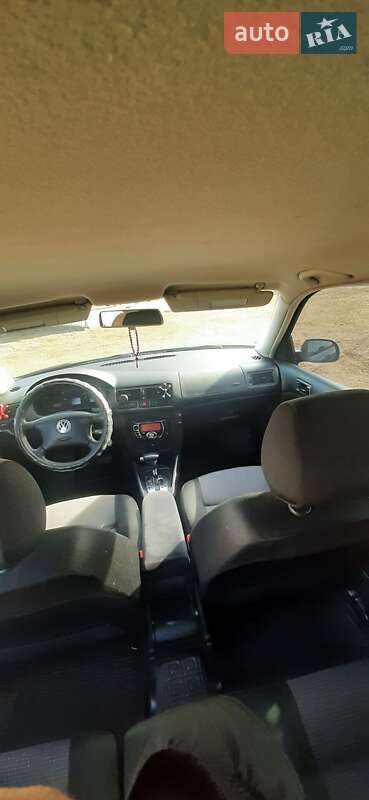 Універсал Volkswagen Golf 2002 в Камені-Каширському