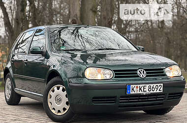 Хэтчбек Volkswagen Golf 2001 в Львове