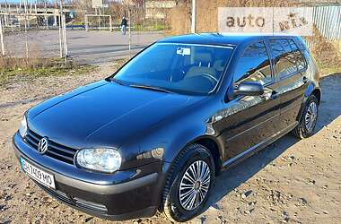 Хетчбек Volkswagen Golf 2001 в Одесі