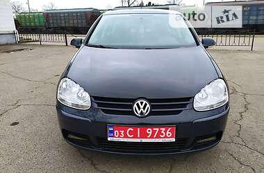 Хетчбек Volkswagen Golf 2008 в Ромнах