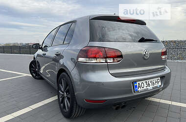 Хэтчбек Volkswagen Golf 2011 в Мукачево