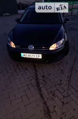 Хэтчбек Volkswagen Golf 2013 в Ужгороде