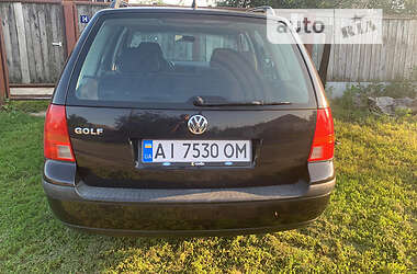 Универсал Volkswagen Golf 2002 в Борзне