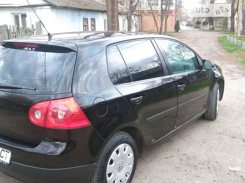 Хэтчбек Volkswagen Golf 2005 в Одессе