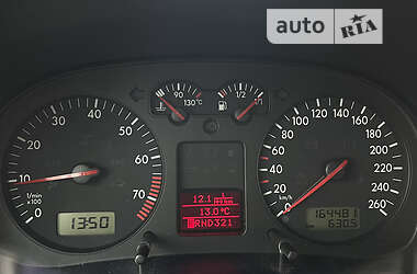 Хэтчбек Volkswagen Golf 1999 в 