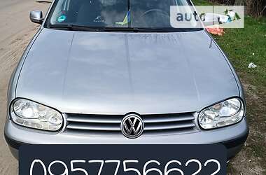 Універсал Volkswagen Golf 2003 в Сумах