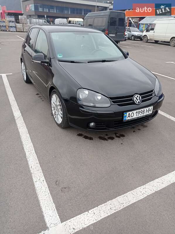 Хетчбек Volkswagen Golf 2006 в Мукачевому
