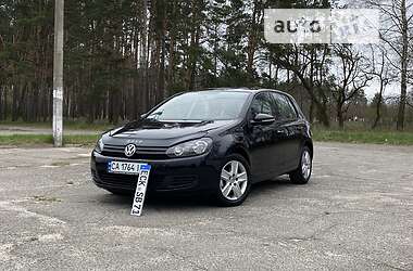 Хэтчбек Volkswagen Golf 2009 в 