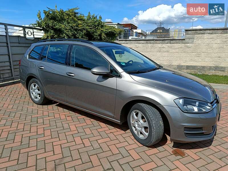 Універсал Volkswagen Golf 2014 в Мукачевому