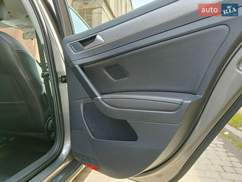 Універсал Volkswagen Golf 2014 в Мукачевому