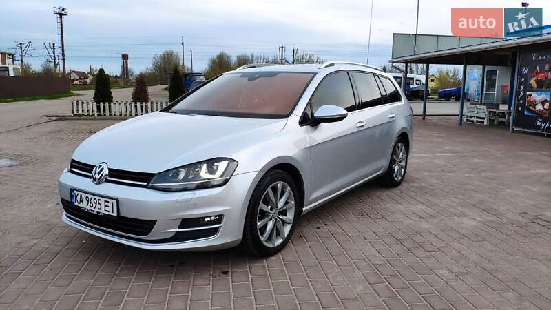 Універсал Volkswagen Golf 2016 в Києві