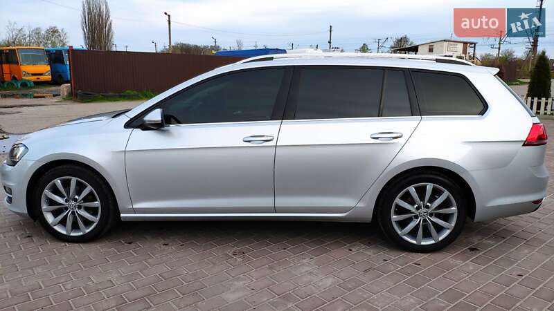 Універсал Volkswagen Golf 2016 в Києві