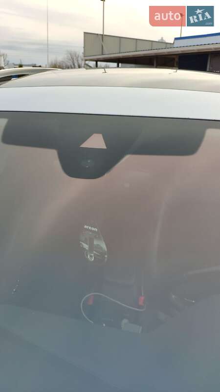 Універсал Volkswagen Golf 2016 в Києві