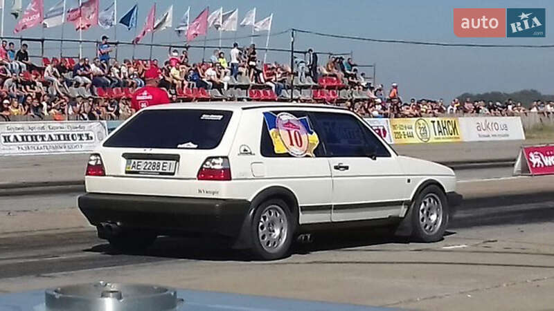 Хэтчбек Volkswagen Golf 1987 в Кривом Роге