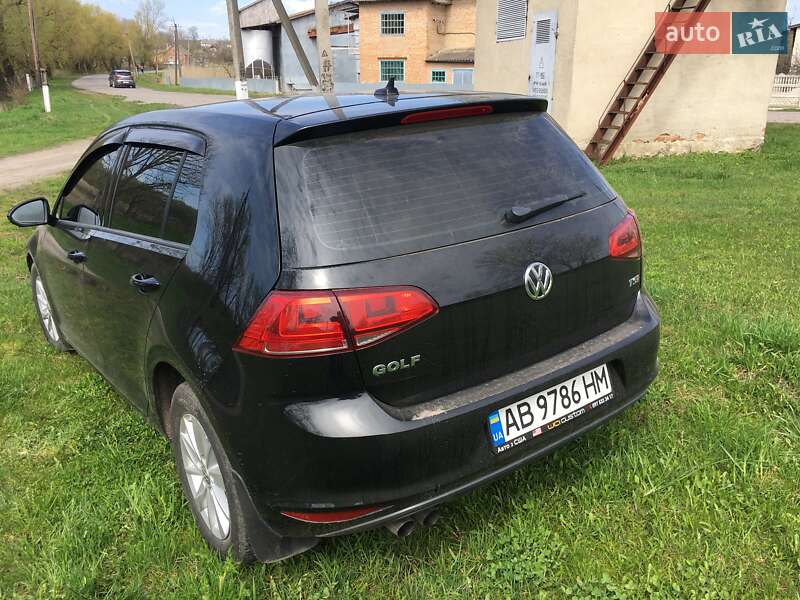 Хетчбек Volkswagen Golf 2015 в Козятині