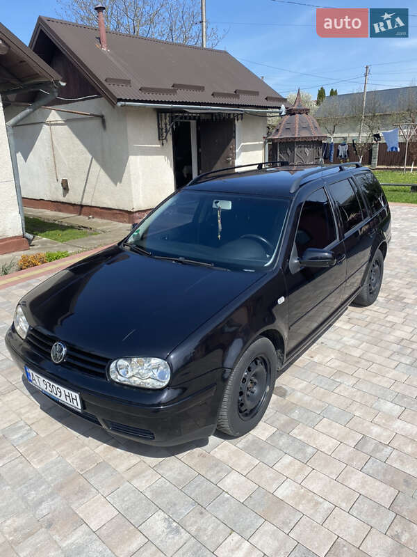 Універсал Volkswagen Golf 2005 в Івано-Франківську