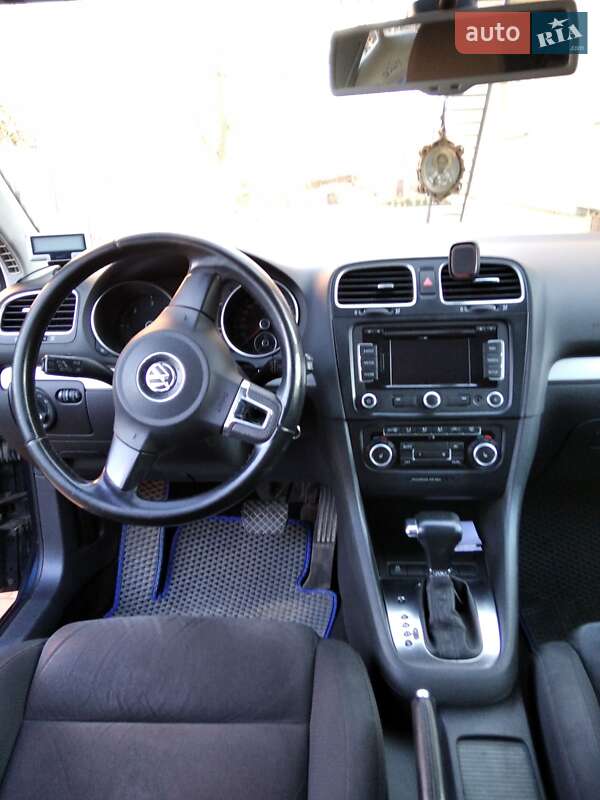 Универсал Volkswagen Golf 2010 в Тернополе