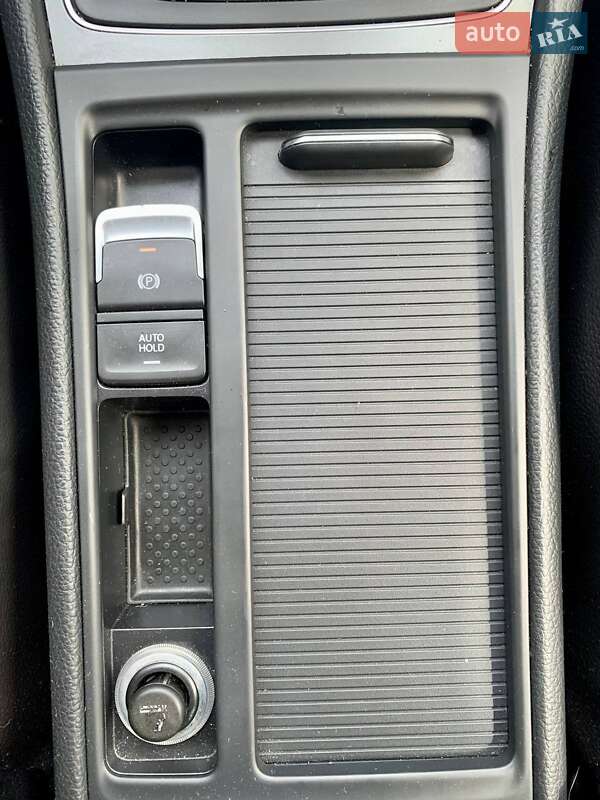 Универсал Volkswagen Golf 2014 в Киеве