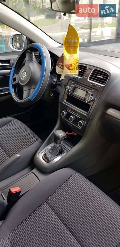 Універсал Volkswagen Golf 2011 в Ужгороді