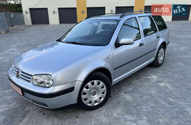 Універсал Volkswagen Golf 2000 в Луцьку