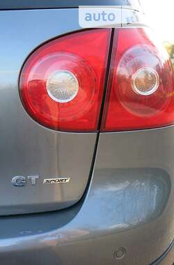 Хэтчбек Volkswagen Golf 2008 в Львове