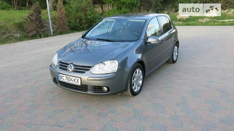 Хэтчбек Volkswagen Golf 2008 в Львове