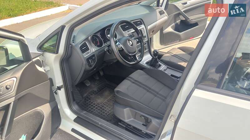 Універсал Volkswagen Golf 2014 в Кременчуці