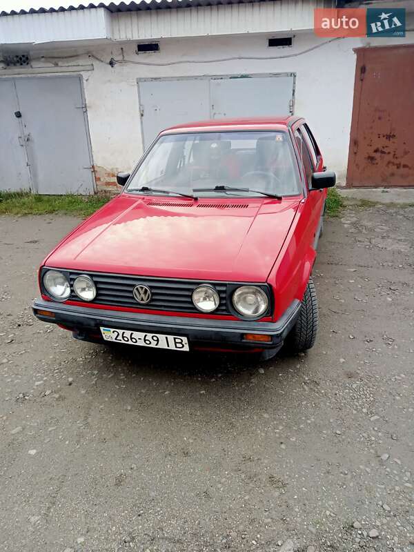 Хетчбек Volkswagen Golf 1990 в Бурштині