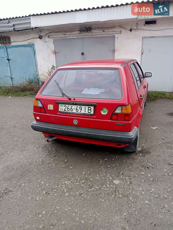 Хетчбек Volkswagen Golf 1990 в Бурштині