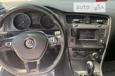 Хэтчбек Volkswagen Golf 2014 в Ужгороде