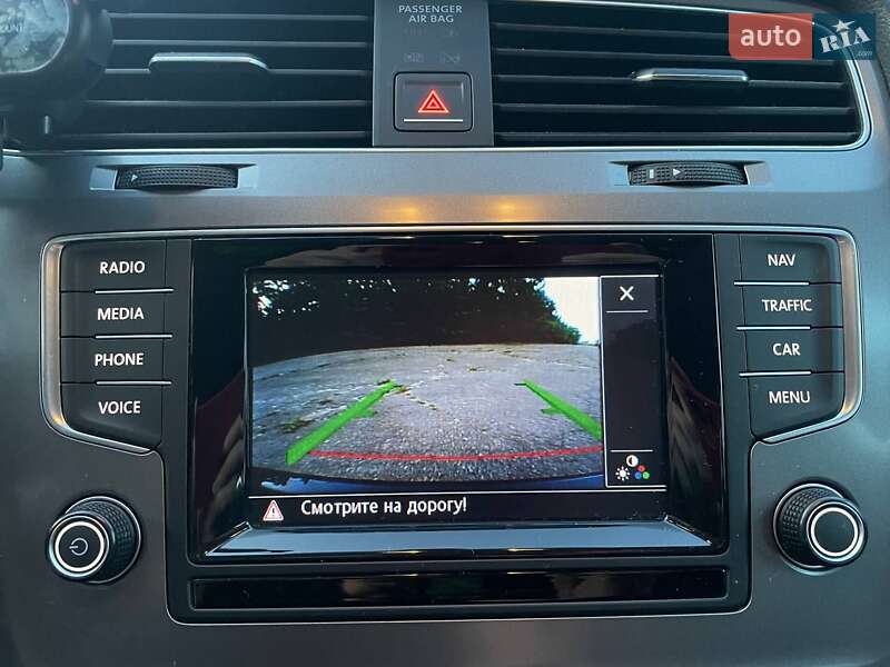 Универсал Volkswagen Golf 2015 в Ирпене