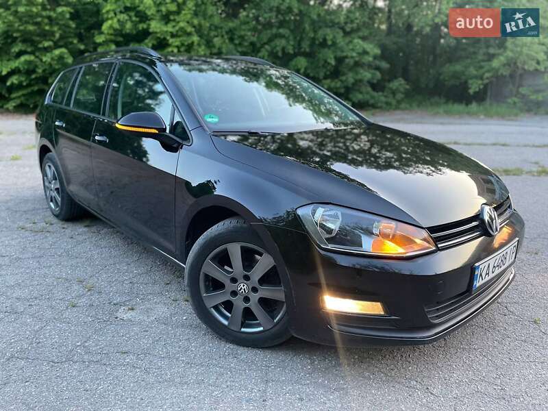 Универсал Volkswagen Golf 2015 в Ирпене